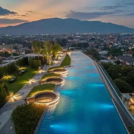 Modern Style Room With Sky Pool 古城边天际泳池公寓 Chiang Mai Exterior foto